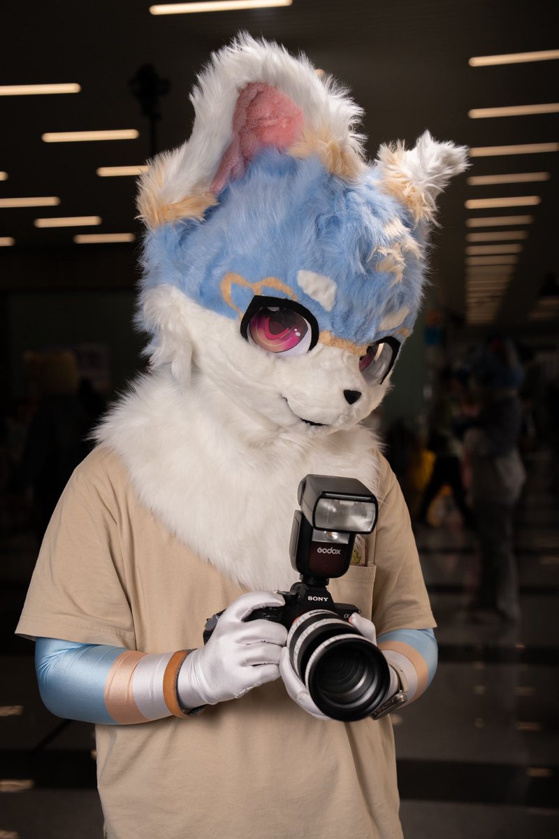 “准备好了吗，3，2，1，看镜头！”
📷：一付
#Fursuit #fursuit #FursuitsFriday