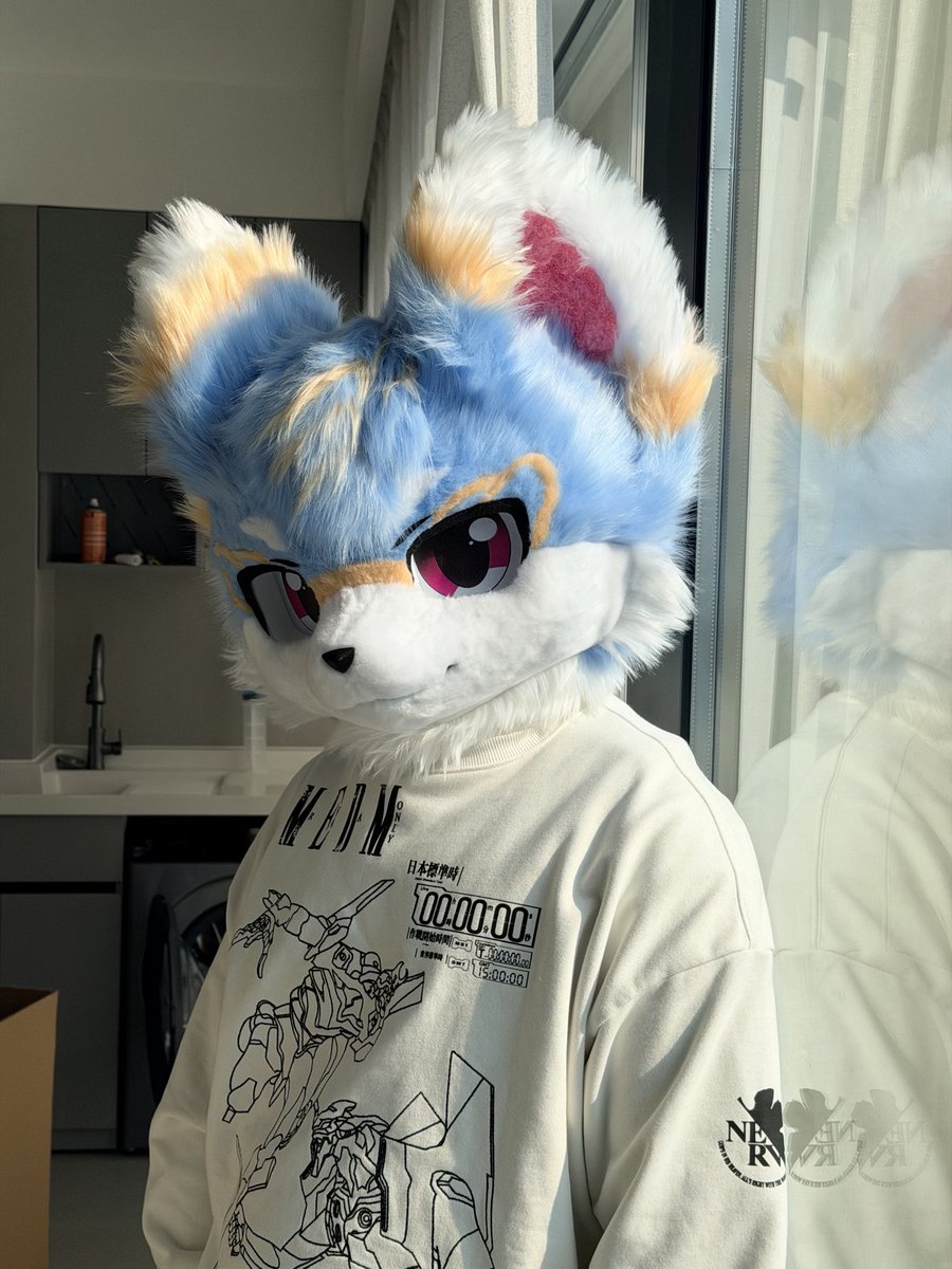 2.0 来咯🤗
🪡&amp;📷：@Furry_July 
#FursuitFriday